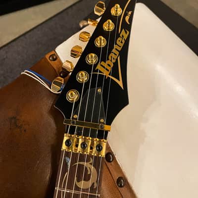 Ibanez Steve Vai "PIA" Signature Edition E-Gitarre 6 String Onyx Black + Case M20RG - 3542 Gramm image 8