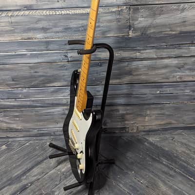 Used Squier 1985 MIJ Stratocaster with Hard Case image 8