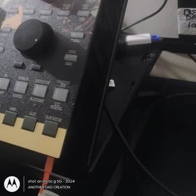 Akai MPC One Standalone MIDI Sequencer 2020 - Present - Black image 15
