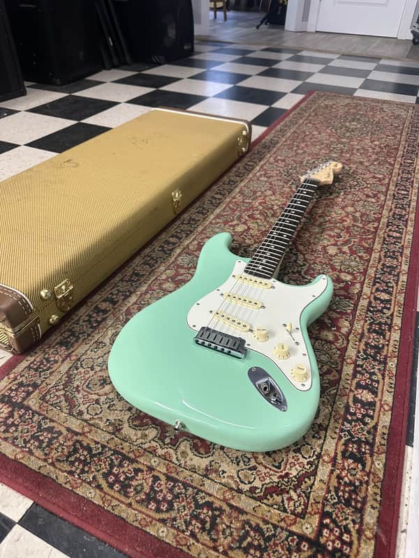 Fender Jeff Beck Artist Series Stratocaster with Hot Noiseless Pickups 2001 - Present - Surf Green
