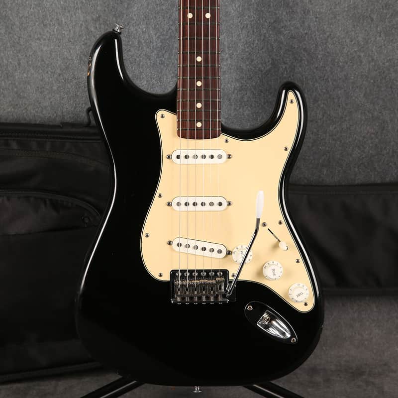 Fender Mexican Standard Stratocaster Guitar - Black - 2nd Hand