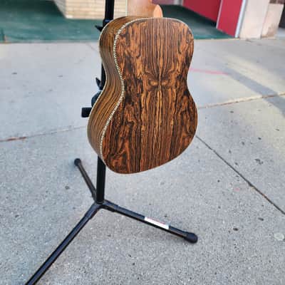 Amahi UK440C-EQ Concert Ukulele w/Electronics - Natural image 8