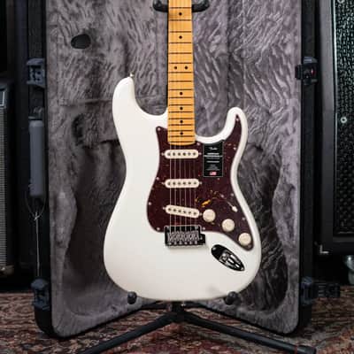 Fender American Professional II Stratocaster Electric Guitar - Olympic White with Hardshell Case image 12