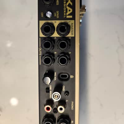 Akai MPC Live II Standalone Sampler / Sequencer Gold Edition 2022 - Present - Gold image 2