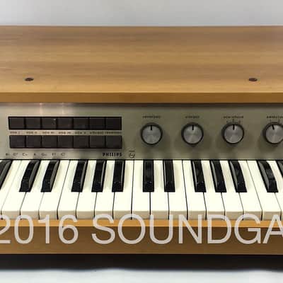 Philips Philicorda *Serviced & Working* complete with stand & legs image 3