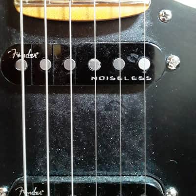 Fender American Ultra II Stratocaster with Maple Fretboard 2024 - Present - Solar Flare image 3