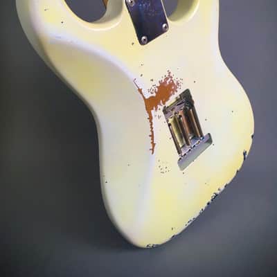 LEFTY! Vintage Fender ‘62 Reissue ST-62L Heavy Relic Custom Blonde Nitro Over Sunburst Strat 1989 7.3 Lb HSC image 14