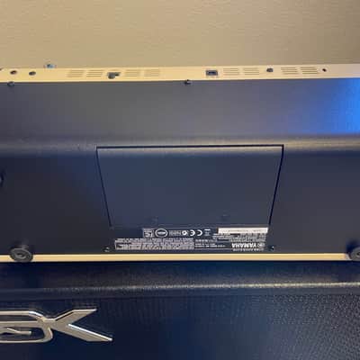 Yamaha THR10 Portable / Desktop Modeling Guitar Amplifier image 5