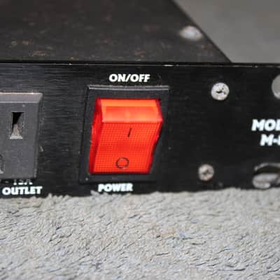 Furman M-8/Power Distribution Center image 4