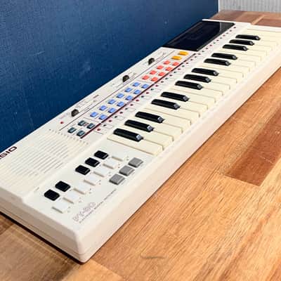 Casio PT-80 32-Key Mini Synthesizer - White w/ power supply image 2