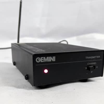 Gemini Rabbit Transmitter VC2000 W/ Power supply image 2