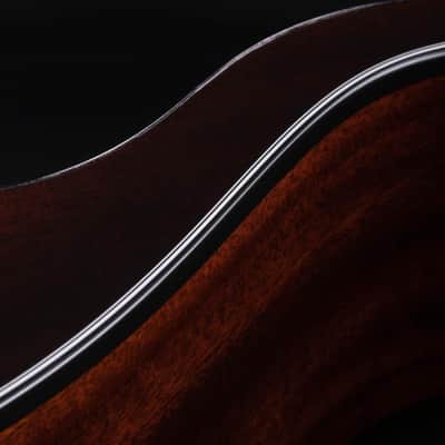 Taylor 322ce 12-Fret Tropical Mahogany w/HardCase | V-Class Bracing | ES2 Electronics | Grand Concert image 7