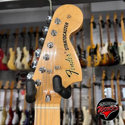 Fender Classic 70 Stratocaster Sunburst image 3
