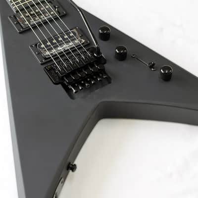 Jackson King V Custom KV2H Satin Black DEMO image 11