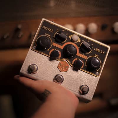 Beetronics Royal Jelly Overdrive / Fuzz 2018 - Present - Various image 1