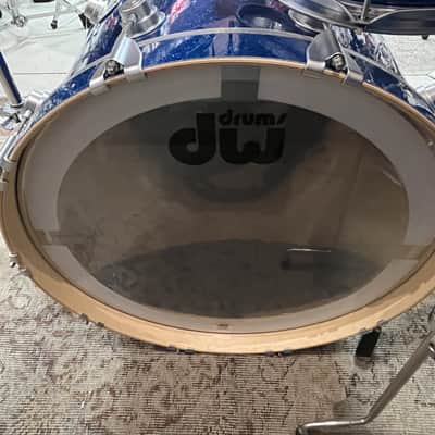 DW Collector's Series Blue Glass w/Satin Chrome Hardware Drum Set 22/10/12/16 image 6
