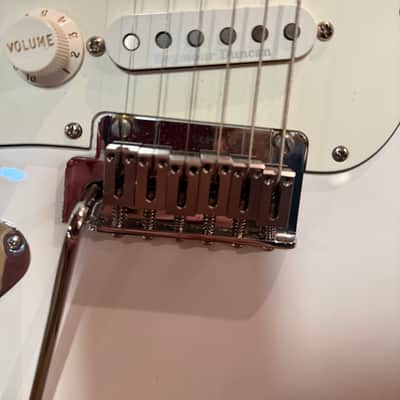Fender LEFT HANDED Stratocaster Player MIM - Polar White image 8