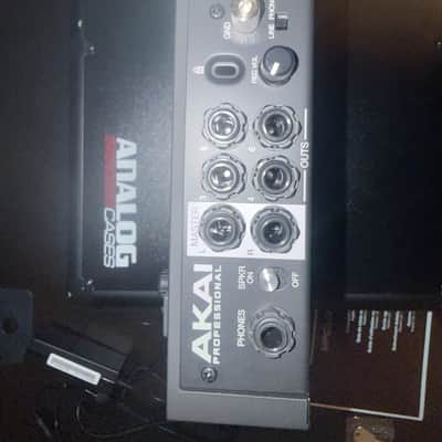 Akai MPC Live II Standalone Sampler / Sequencer 2020 - Present - Black (bundle with Analog Hardshell Case) image 10