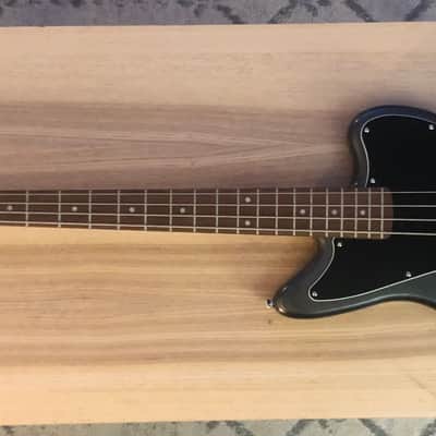 Squier Affinity Jaguar Bass H 2021 - Present - Charcoal Frost Metallic image 3
