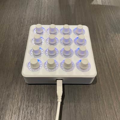 DJ Tech Tools Midi Fighter Twister 2010s - White image 2