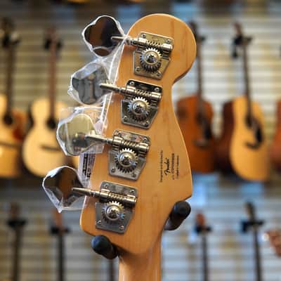 Squier Classic Vibe '70s Jazz Bass, Left-Handed Black image 8