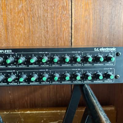 t.c.electronic TC2240 HS PARAMETRIC EQUALIZER/PREAMPLIFIER 2U RACK MOUNT image 4