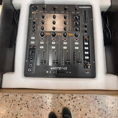 Allen & Heath Xone 43 image 2