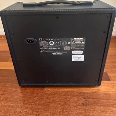 Fender Mustang I V.2 20-Watt 1x8" Modeling Guitar Combo 2013 - 2018 - Black image 7