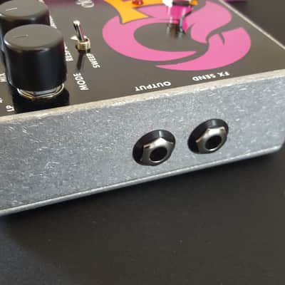 Electro-Harmonix Q-Tron Plus Envelope Filter with Effects Loop 2008 - Present - Black / Purple / Orange image 11