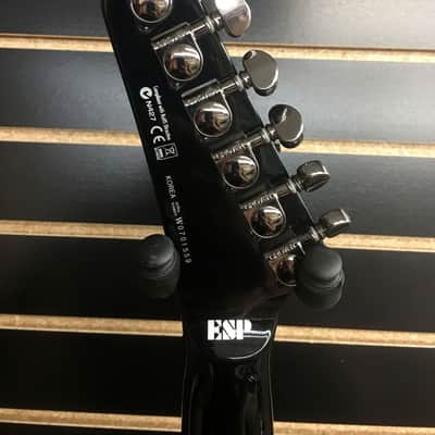 Used ESP LTD V-500 Black Electric Guitar Flying V Style  w/Hardshell case image 7