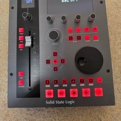 Solid State Logic SSL UF1 DAW Controller 2023 - Black image 3