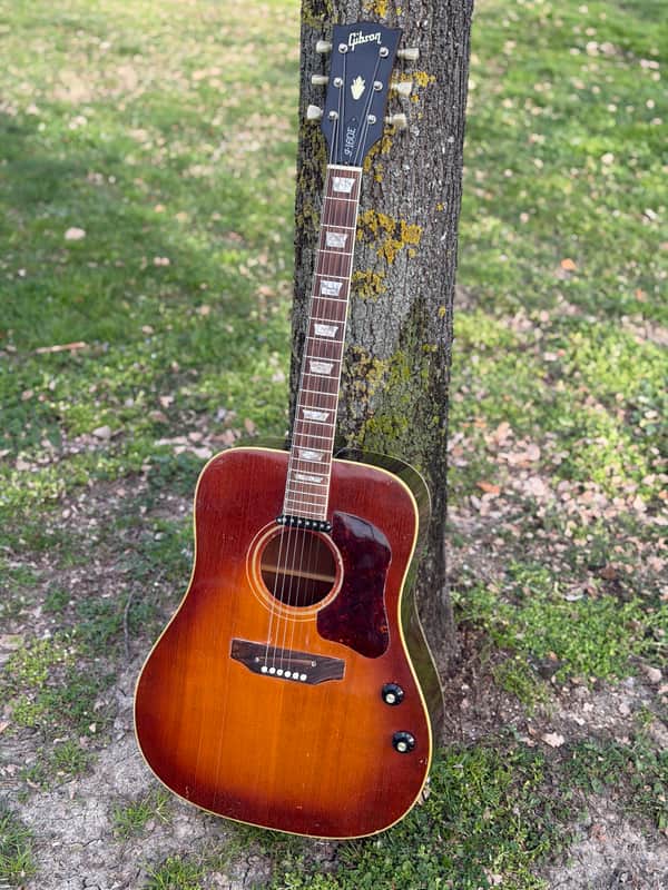 Gibson J-160E 1969 Sunburst image 1