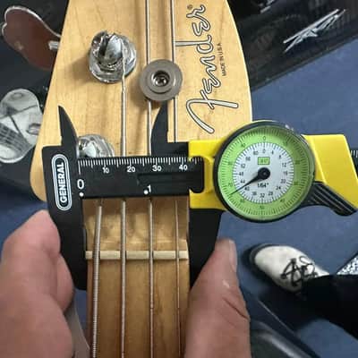 Fender Precision 4-string Bass 2008 image 9