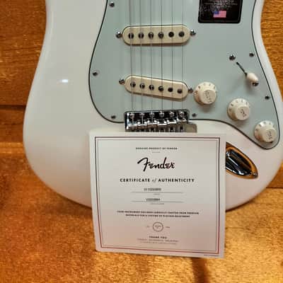Fender American Vintage II 1961 Stratocaster, Rosewood Fingerboard, Olympic White image 10