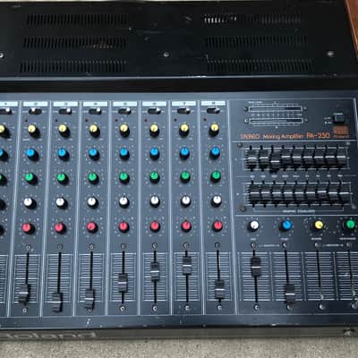 Roland PA-250 | Reverb