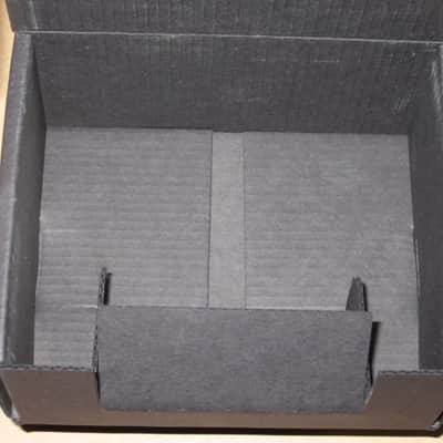rarely handled, near A+ MXR EMPTY BOX ONLY for M81 Bass Preamp (NO pedal / NO paperwork) from mid 2010s to 2020s - BOX: Black Cardboard / LABEL: Dark Olive Green & Cream / GRAPHIC: Silver image 13