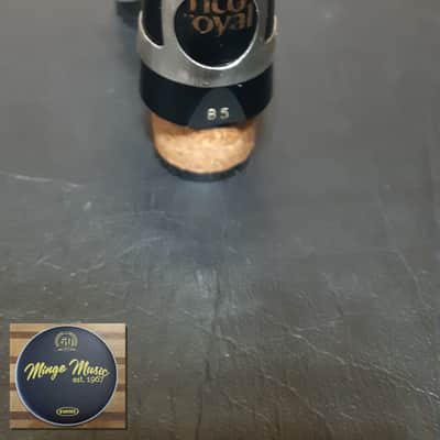 Vito 7212 student clarinet with original case image 12