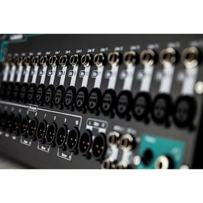 Allen & Heath Qu-SB Portable 18-In/14-Out Digital Mixer image 9