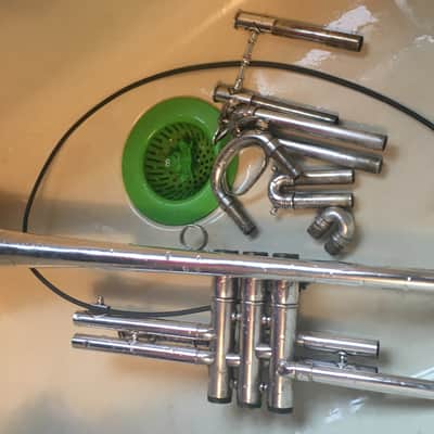SUMMER DEAL MARTIN 1926 HANDCRAFT DANSANT NICE SILVER TRUMPET SERVICED COMP. NICE VALVES MARTIN CASE MPC & ADAPTOR image 7