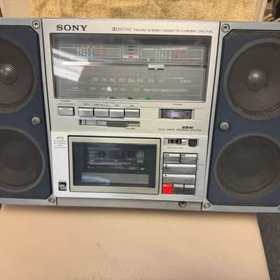 Sony CFS-F40 1980 image 1