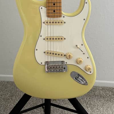Fender Player II Stratocaster 2024 - Present - Hialeah Yellow image 1
