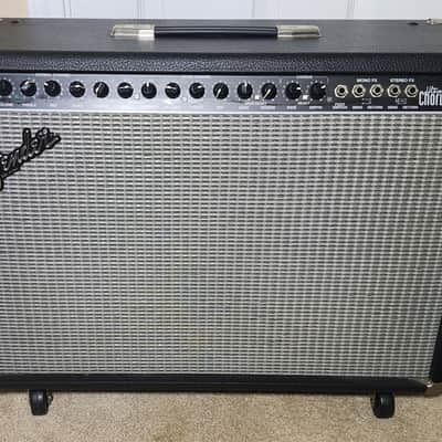 Fender Ultimate Chorus DSP 2-Channel 2 x 65-Watt 2x12" Stereo Solid State Guitar Combo with Onboard Effects 1995 - 2000 - Black - USA image 1