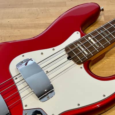 Fender  50th Limited Anniversary Jazz Bass CAR 2010 - Candy Apple Red + Case image 2