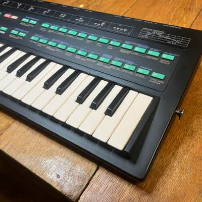 Yamaha DX100 Programmable Algorithm Synthesizer 1985 - Black image 11