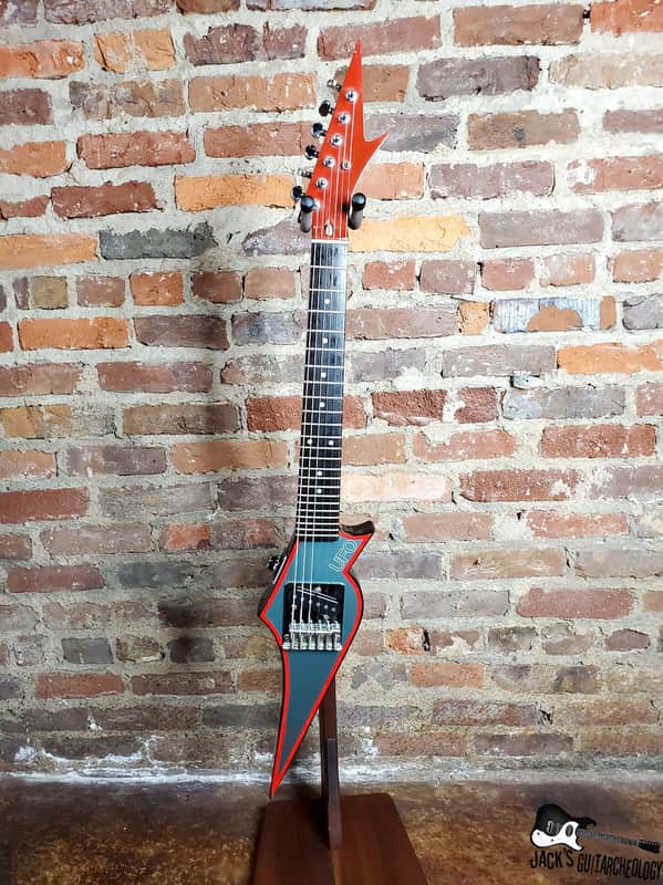 Hondo H-797 UFO (Unidentified Fretted Object) Electric Guitar