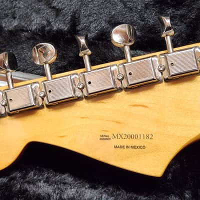 Fender MIM Vintera '60s Stratocaster with Pau Ferro Fretboard w/ HSC 2020 - 3-Tone Sunburst image 13
