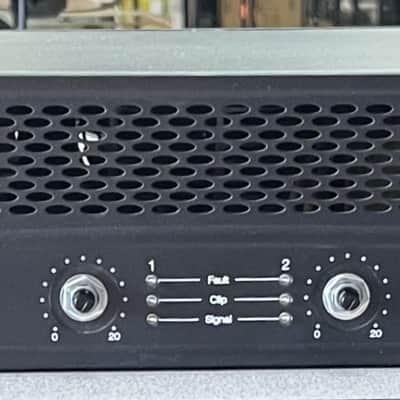 CROWN XLS602 POWER AMP STEREO 2x370W @ 8 OHMS (USED) image 1