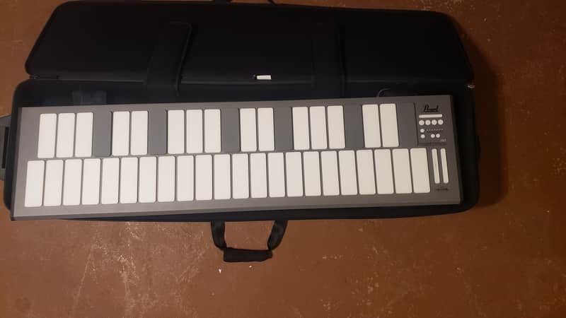 Pearl EM1 malletSTATION w/semi-hard rolling case image 1