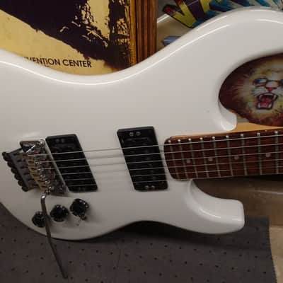 Rare Kramer Pacer Imperial USA 1984 Banana Headstock- Artic White image 13