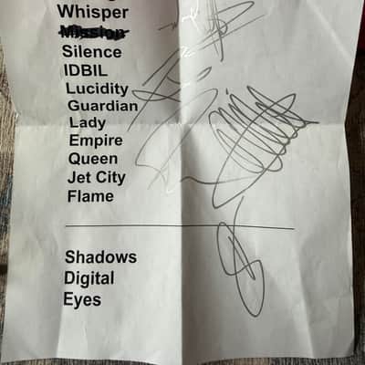 2001 Gibson Les Paul Custom – Owned by Queensrÿche Guitarist – Signed Setlist + Picks – OHSC image 18